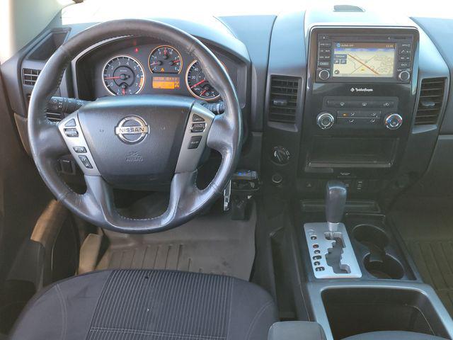 2015 Nissan Titan SV