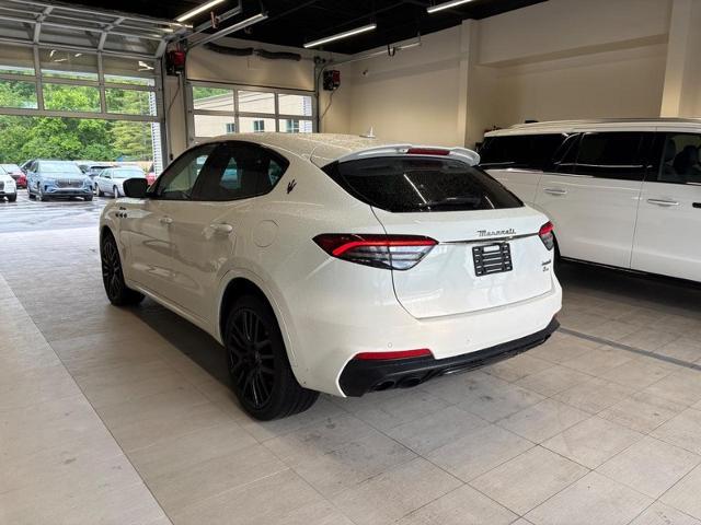 2022 Maserati Levante Modena