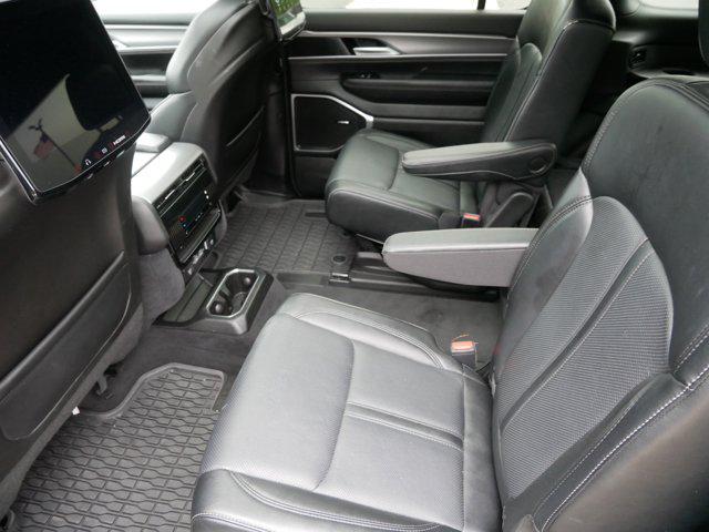 2024 Jeep Wagoneer Series II Carbide 4x4