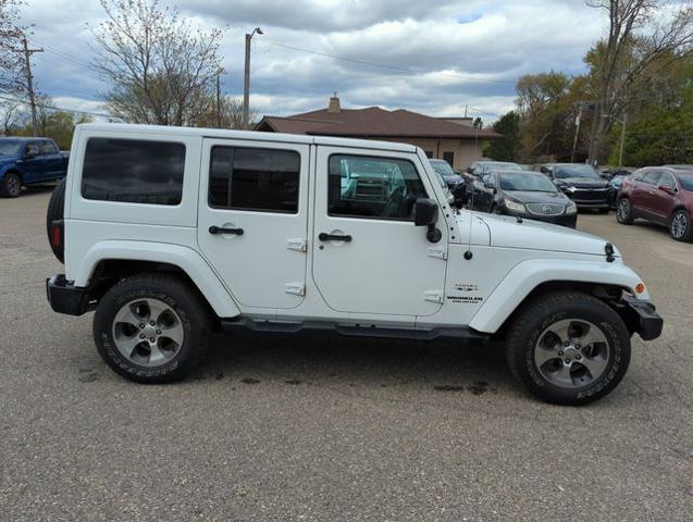 2017 Jeep Wrangler Unlimited Sahara 4x4
