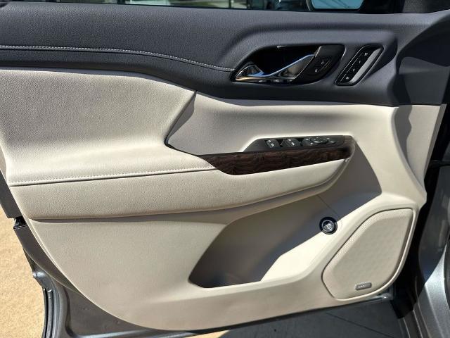 2023 GMC Acadia FWD Denali