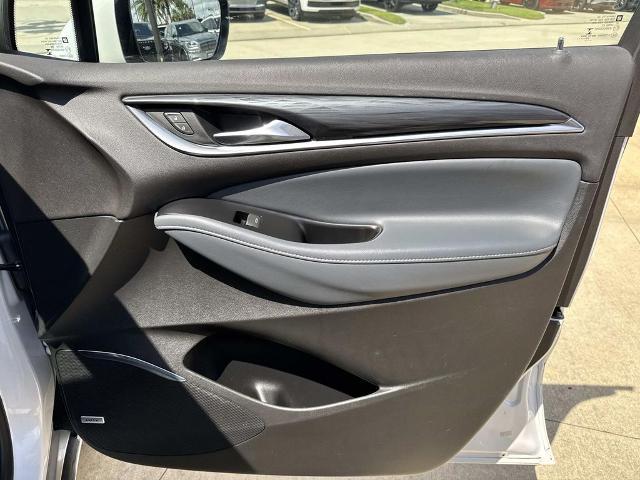2023 Buick Enclave Essence FWD