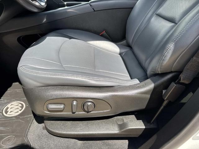 2023 Buick Enclave Essence FWD