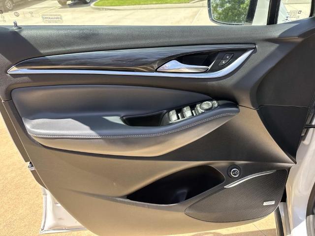 2023 Buick Enclave Essence FWD