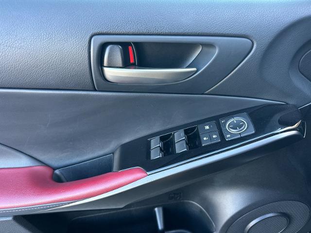 2023 Lexus IS 300 Base