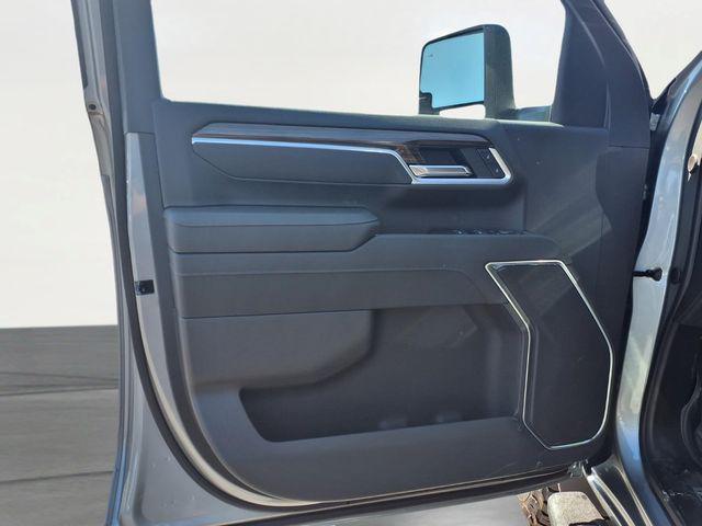 2026 Chevrolet Silverado 2500HD Crew Cab, Standard Bed, LT, 4WD