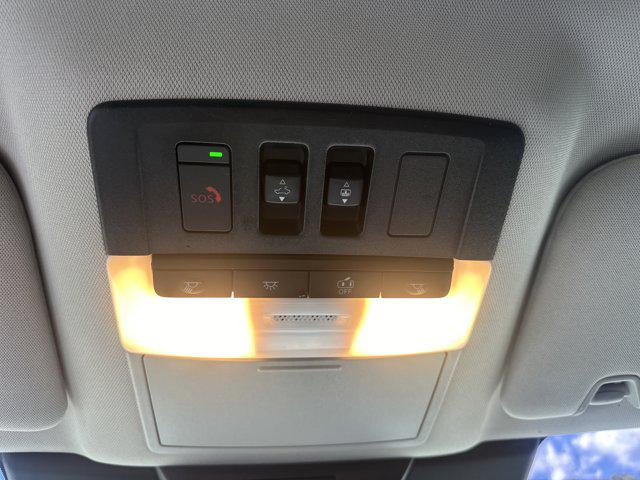 2023 Nissan Pathfinder Platinum 4WD