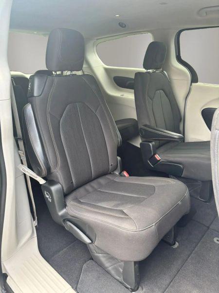 2020 Chrysler Pacifica Touring