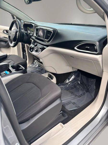2020 Chrysler Pacifica Touring