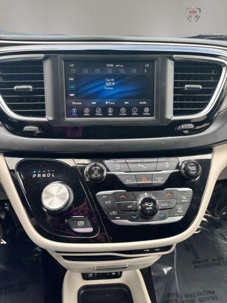 2020 Chrysler Pacifica Touring