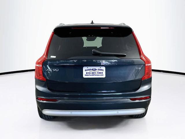 2022 Volvo XC90 T5 Momentum 7 Passenger