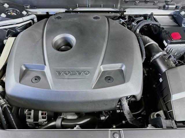 2022 Volvo XC90 T5 Momentum 7 Passenger