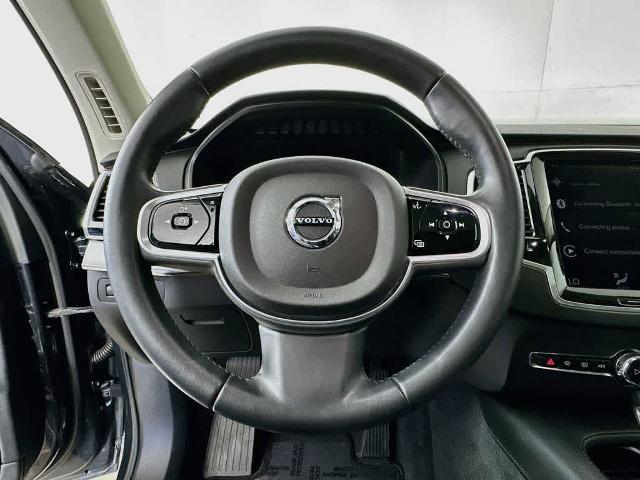 2022 Volvo XC90 T5 Momentum 7 Passenger