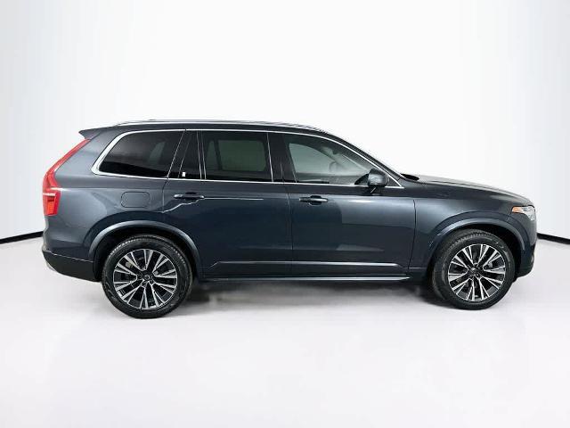 2022 Volvo XC90 T5 Momentum 7 Passenger