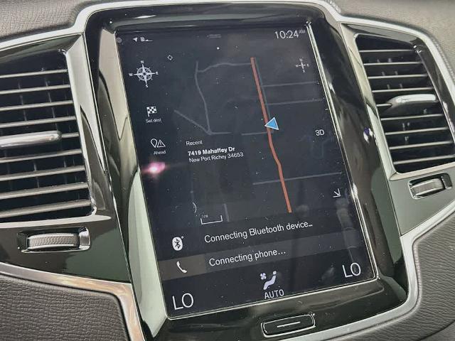 2022 Volvo XC90 T5 Momentum 7 Passenger