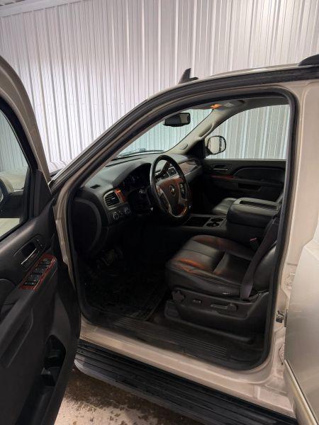 2014 Chevrolet Suburban LT