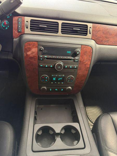 2014 Chevrolet Suburban LT