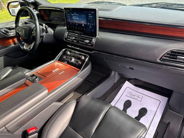 2024 Lincoln Navigator Premiere