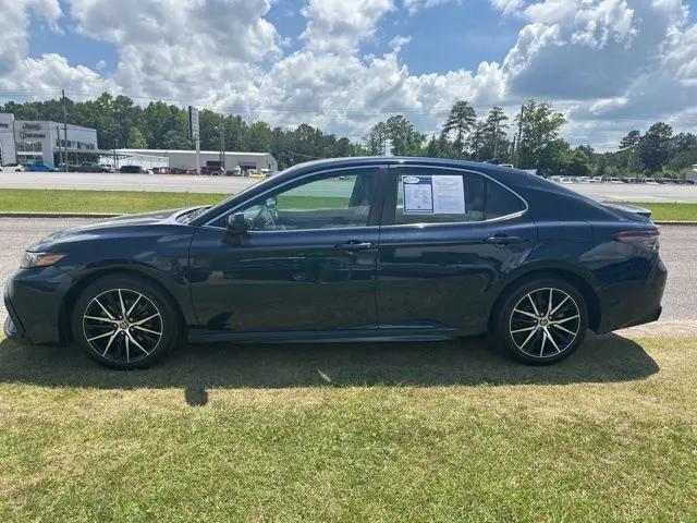 2021 Toyota Camry SE