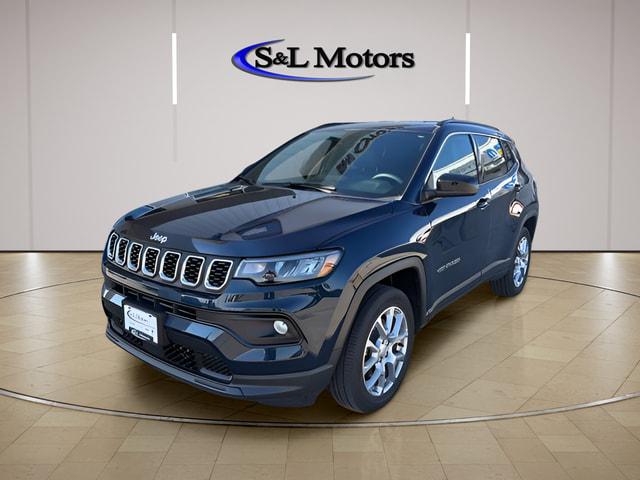 2024 Jeep Compass Latitude Lux FWD