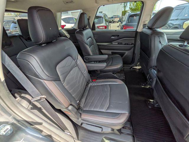 2024 Nissan Pathfinder Platinum 4WD