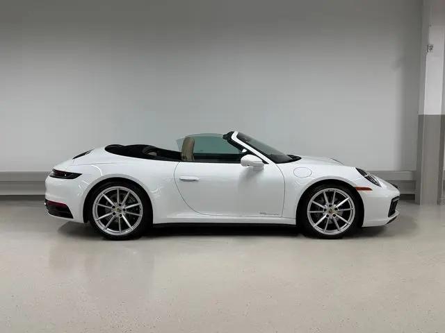 2024 Porsche 911 Carrera Cabriolet
