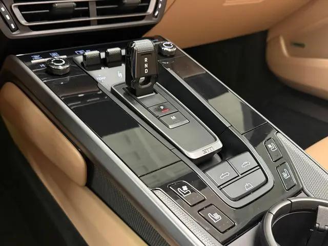 2024 Porsche 911 Carrera Cabriolet