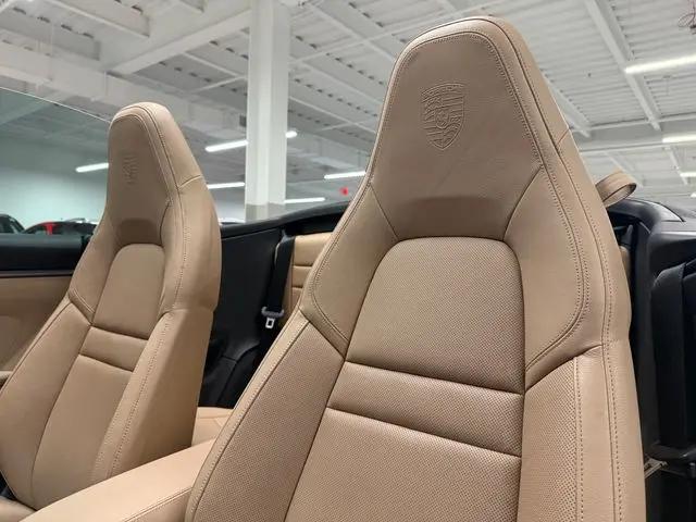 2024 Porsche 911 Carrera Cabriolet