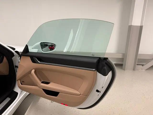 2024 Porsche 911 Carrera Cabriolet