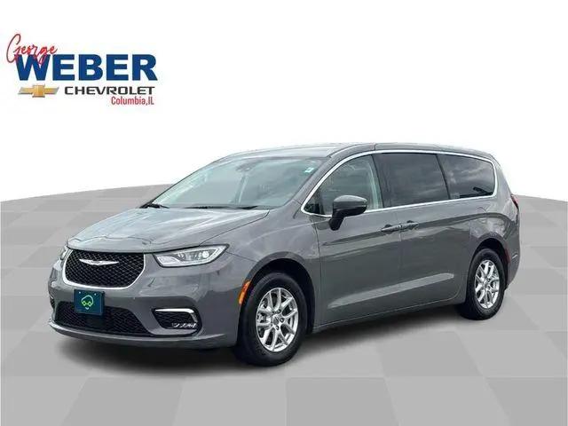 2023 Chrysler Pacifica Touring L for sale in Columbia, IL