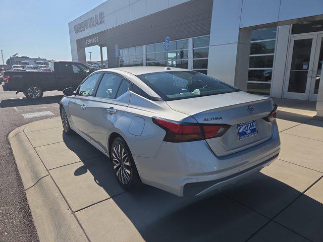 2024 Nissan Altima SV FWD