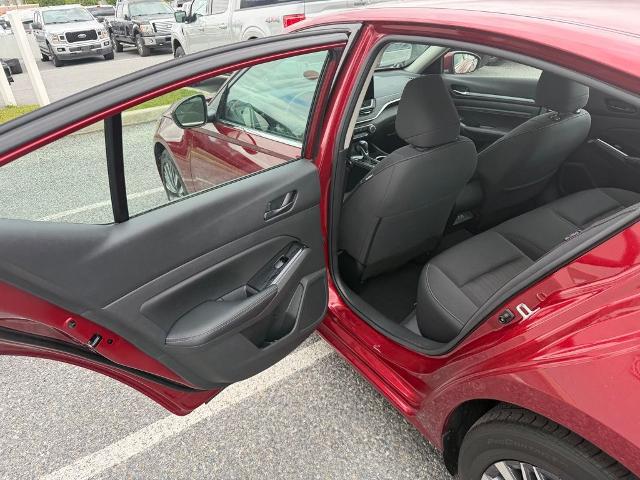 2023 Nissan Altima SV FWD