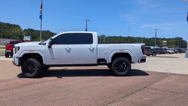 2024 GMC Sierra 2500HD 4WD Crew Cab Standard Bed AT4