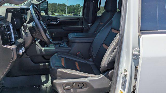 2024 GMC Sierra 2500HD 4WD Crew Cab Standard Bed AT4