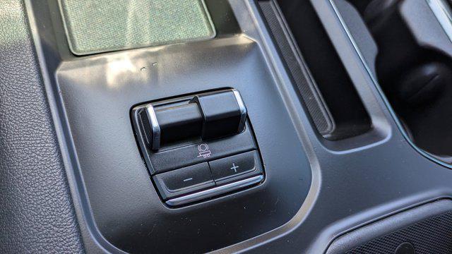 2024 GMC Sierra 2500HD 4WD Crew Cab Standard Bed AT4