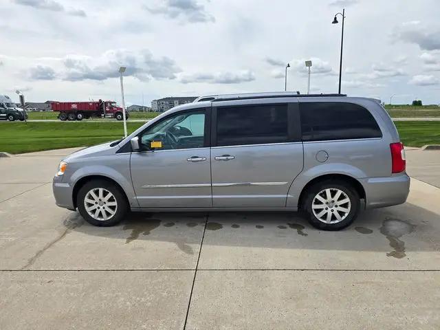 2015 Chrysler Town & Country Touring