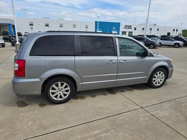 2015 Chrysler Town & Country Touring