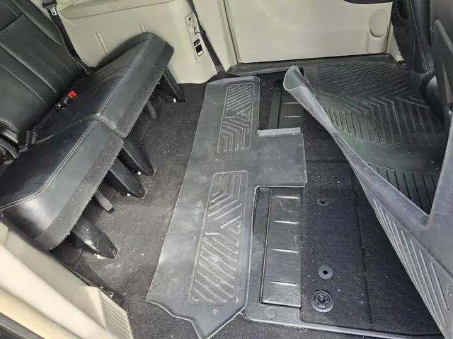 2015 Chrysler Town & Country Touring