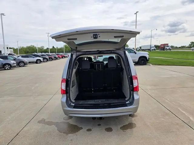 2015 Chrysler Town & Country Touring