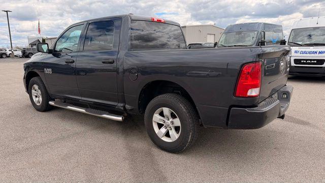 2017 Ram 1500 Express Crew Cab 4x4 5'7" Box