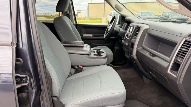 2017 Ram 1500 Express Crew Cab 4x4 5'7" Box