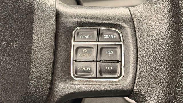 2017 Ram 1500 Express Crew Cab 4x4 5'7" Box
