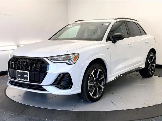 2025 Audi Q3 Premium 45 TFSI S line quattro Tiptronic