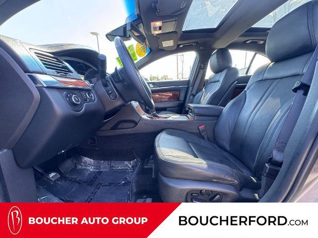 2015 Lincoln MKS Base