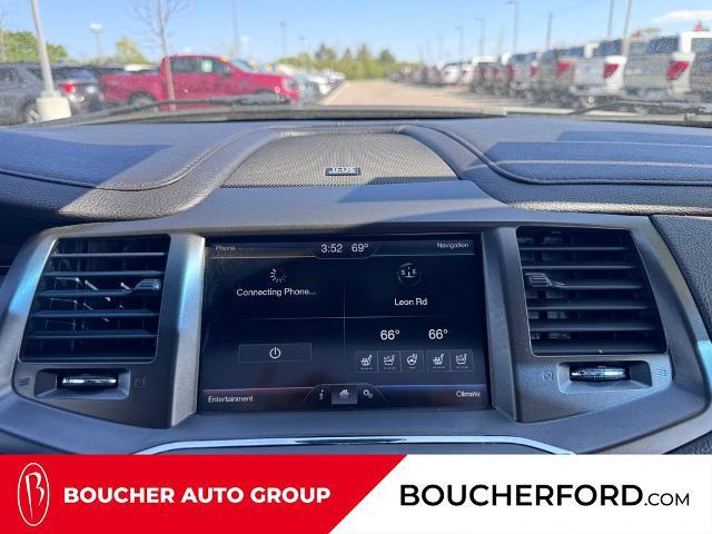 2015 Lincoln MKS Base