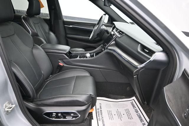 2023 Jeep Grand Cherokee Overland 4x4