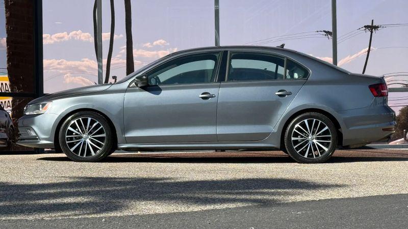 2016 Volkswagen Jetta 1.8T Sport