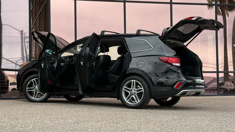 2018 Hyundai Santa Fe Limited Ultimate