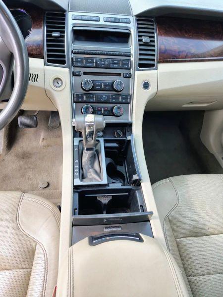 2010 Ford Taurus Limited