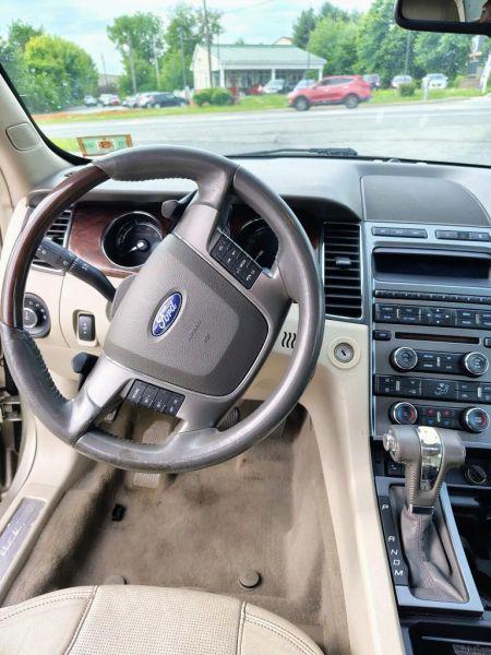 2010 Ford Taurus Limited